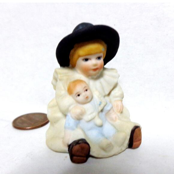 Jan Hagara Porcelain SHARICE & LEE FIGURINE Victorian Girl & Baby Doll Topper - Picture 5 of 5